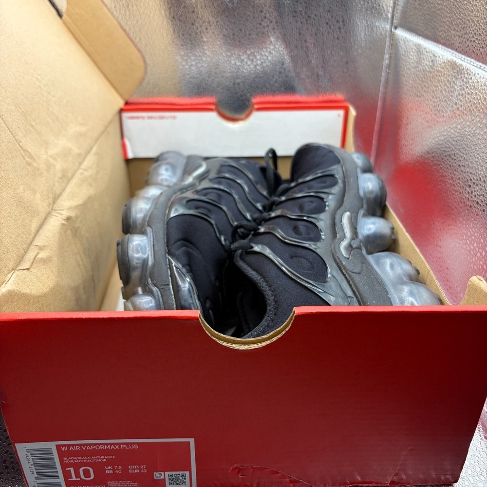 Size 10 Nike Air VaporMax Plus SE Black Womens Lace Up Running Shoes DH1063-001 - Picture 11 of 11
